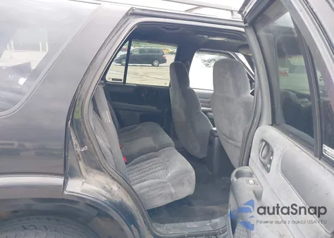 2000 Chevrolet Blazer Ls z USA, uszkodzony, nr VIN 1GNDT13W2Y2297715